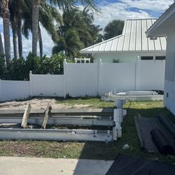 Hi Tide 7500 Pd Boat Lift