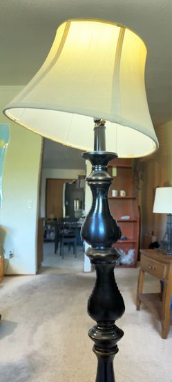 Traditional Black Floor Lamp – 57” Tall