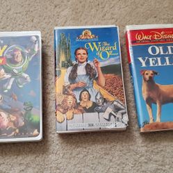 VHS COLLECOR 3 AWESOME MOVIES. $20