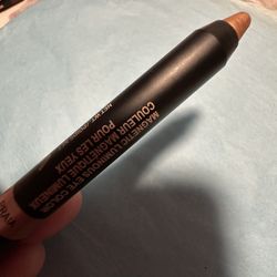 New Nudestix color : Praia matte eye pencil