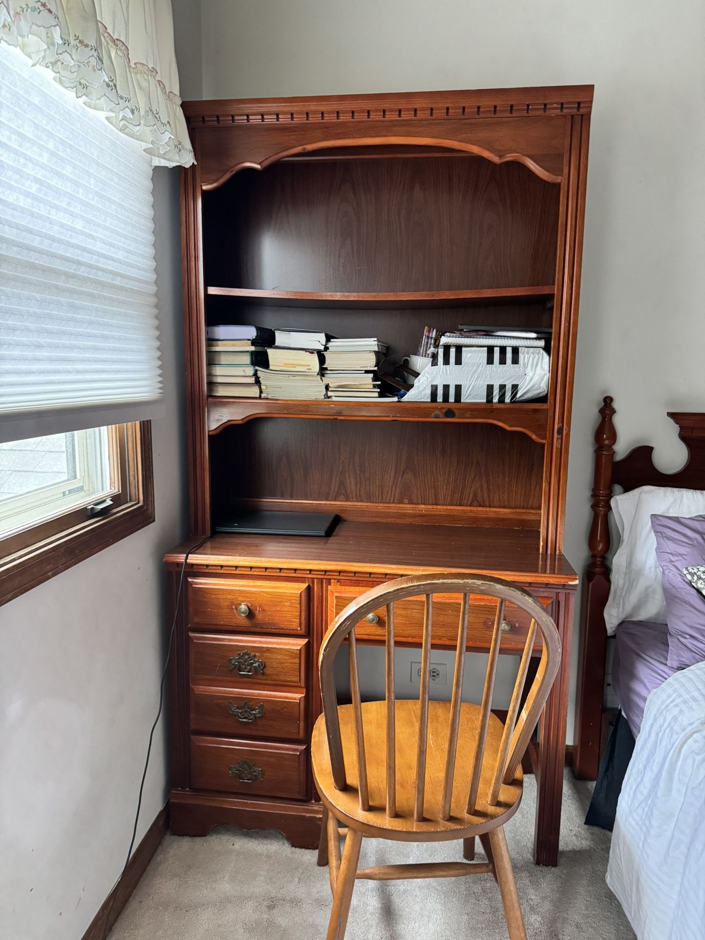 Writing Desk With Hutch