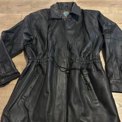 Gruppo V Italy Vintage Black Faux Leather Bomber Jacket Coat women’s  Size L 