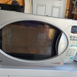GoldStar intellowave Microwave