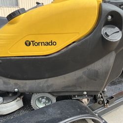 Tornado BD 26/26 Floor Scrubber