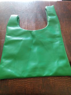 Green wrist purse