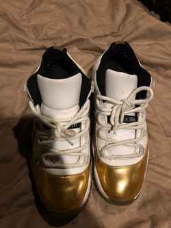 Jordan 11 gold size 11