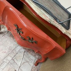 Antique Bedroom Accent Furniture 