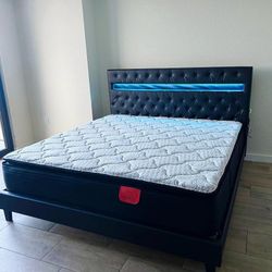 Bed and Mattress // Cama y Colchón Nuevos
