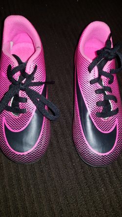 Girl soccer shoes