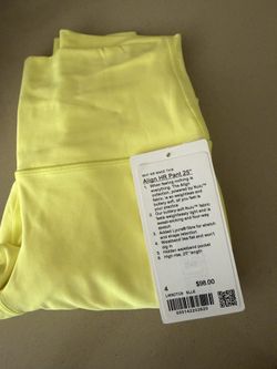 Women Lululemon Pant size 4 Align