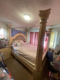 Greek Style Bed Frame.. 2 Nightstands.. 9 Drawer Dresser With Mirror… Read Description.