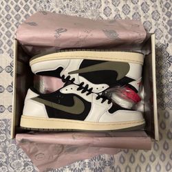 Air Jordan 1 Low Olives