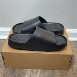 Nike calm slides