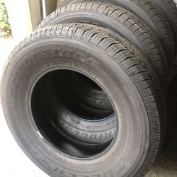 Bridgestone Dueler 245/75/17