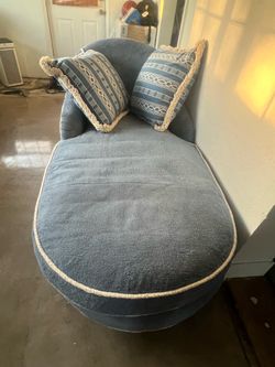 Lounge chair couch free delivery