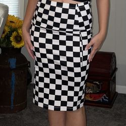 Forever 21 Checkered Pencil Skirt Size Small
