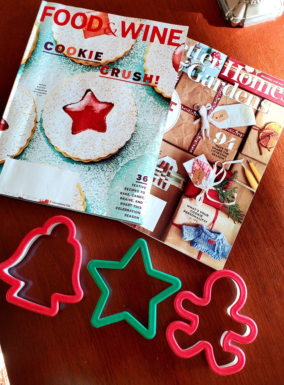 Christmas cookie cutters, holiday mags