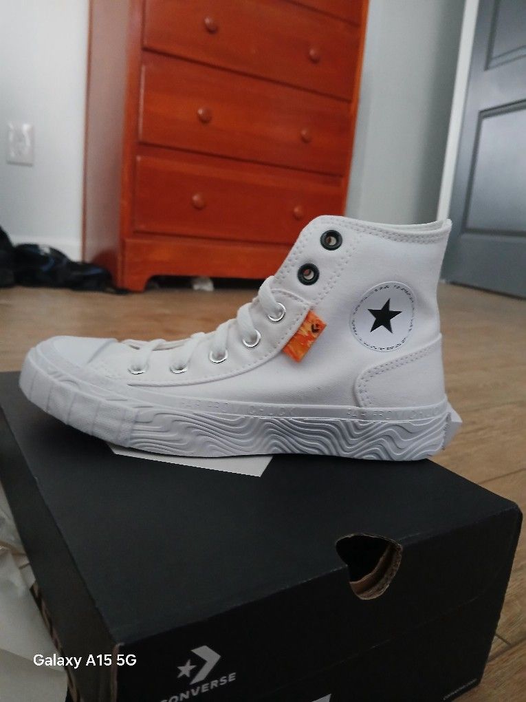 Kids Converse $20