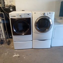 Kenmore Elite Front Load King Size Capacity Washer And Dryer Set Comes With A 30-day Warranty And Free Delivery Vancouver Area