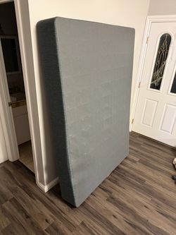 Full size box spring