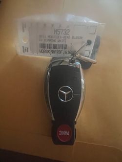 New key w/fob 4 2011 Mercedes Benz