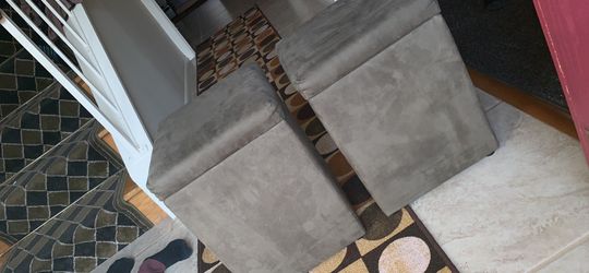 Velvet square Storage ottoman in excellent condition price for both No pets smoke free home