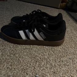 ADIDAS SAMBAS WORN ONCE VERY GOOD CONDITION
