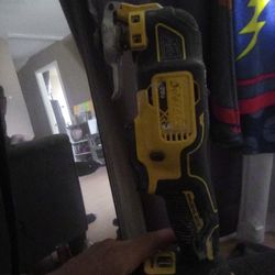 DeWalt Multi Tool 