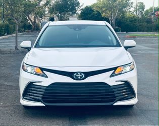 2022 Toyota Camry LE Sedan