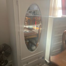 2 Piece White Solid Wood Barely Used Dresser & Mirrored Closet With  2 Draw 