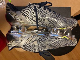 (New Under Armor Spotlight Le Cleats)