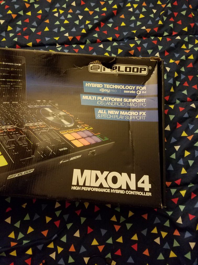 Mixon 4 DJ controller,with 3 ps4 games,bluetooth audio adapter,one microphone,roland voice transformer vt 4 and ps2 with 11 games