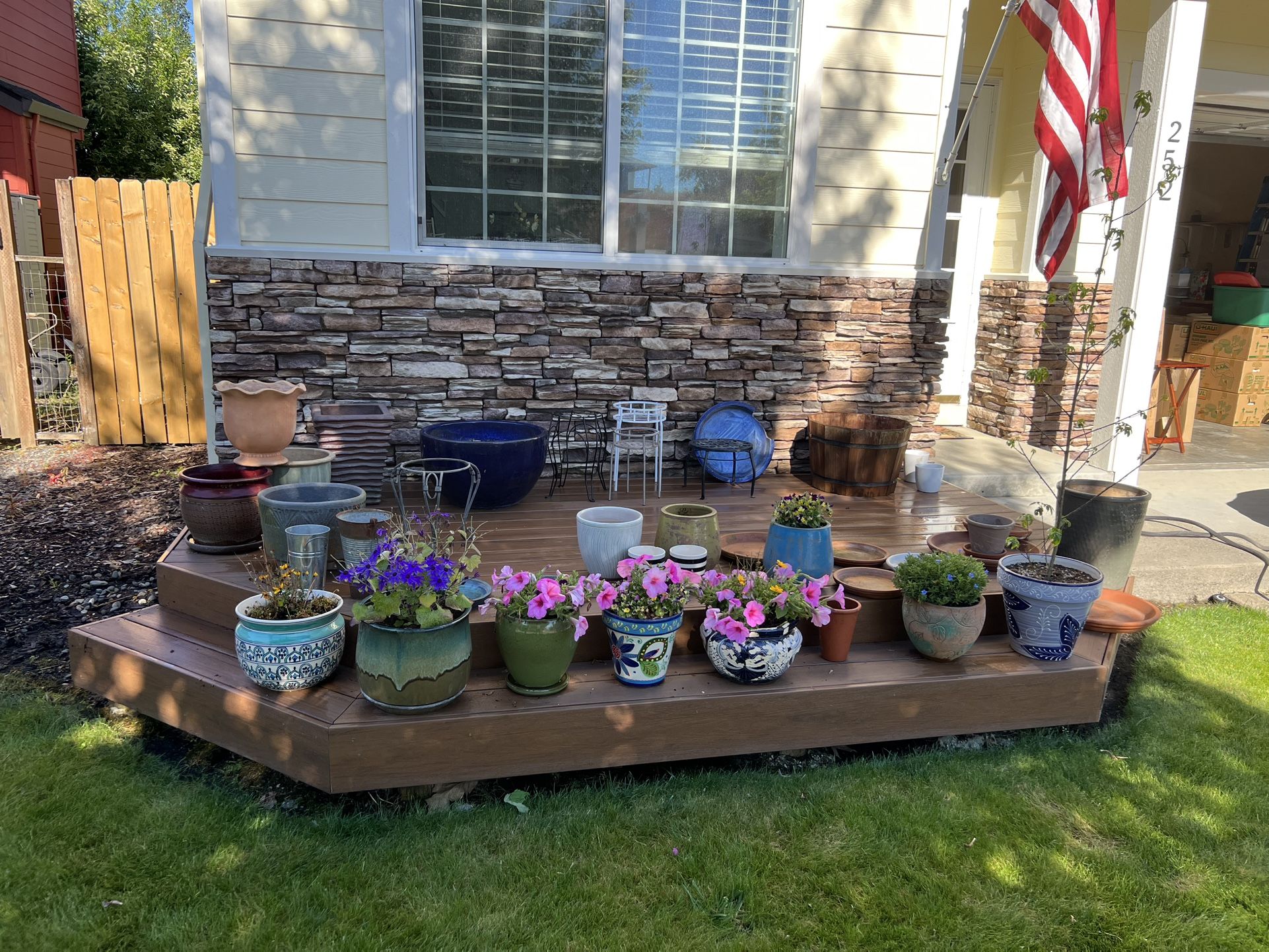 Garden Pots, Stands, Saucers.