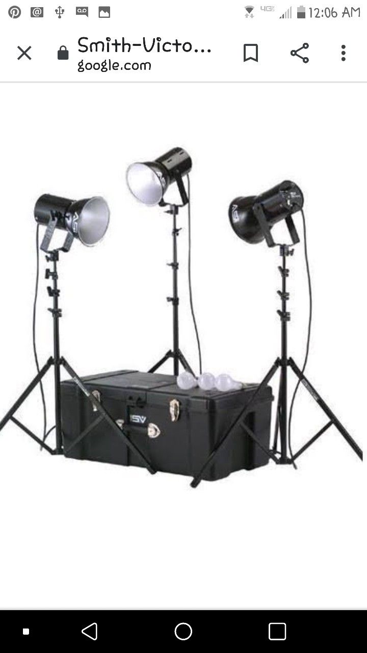 Lighting Sytem,Camra Tripod,video Screen an. Lots Of Extras Instant Studio Lighting Around$2300+retail