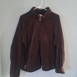 2x Zip Up 