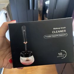 Makeup Brush Cleaner 