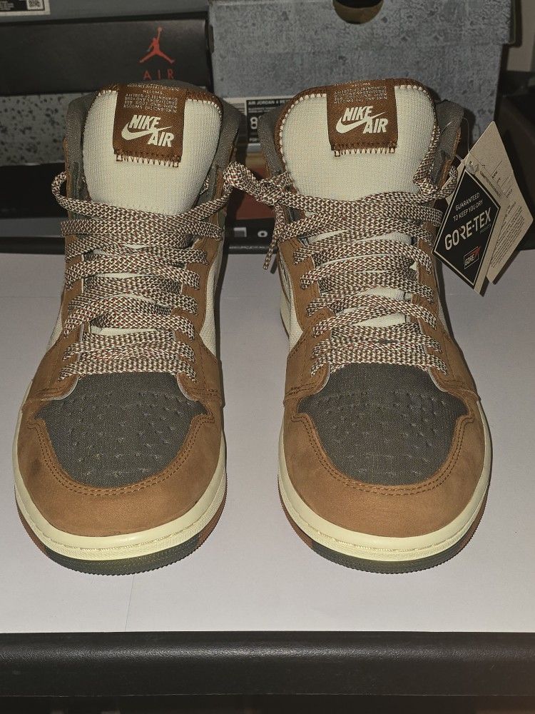 Air Jordan 1 Retro 'Legend Sand'