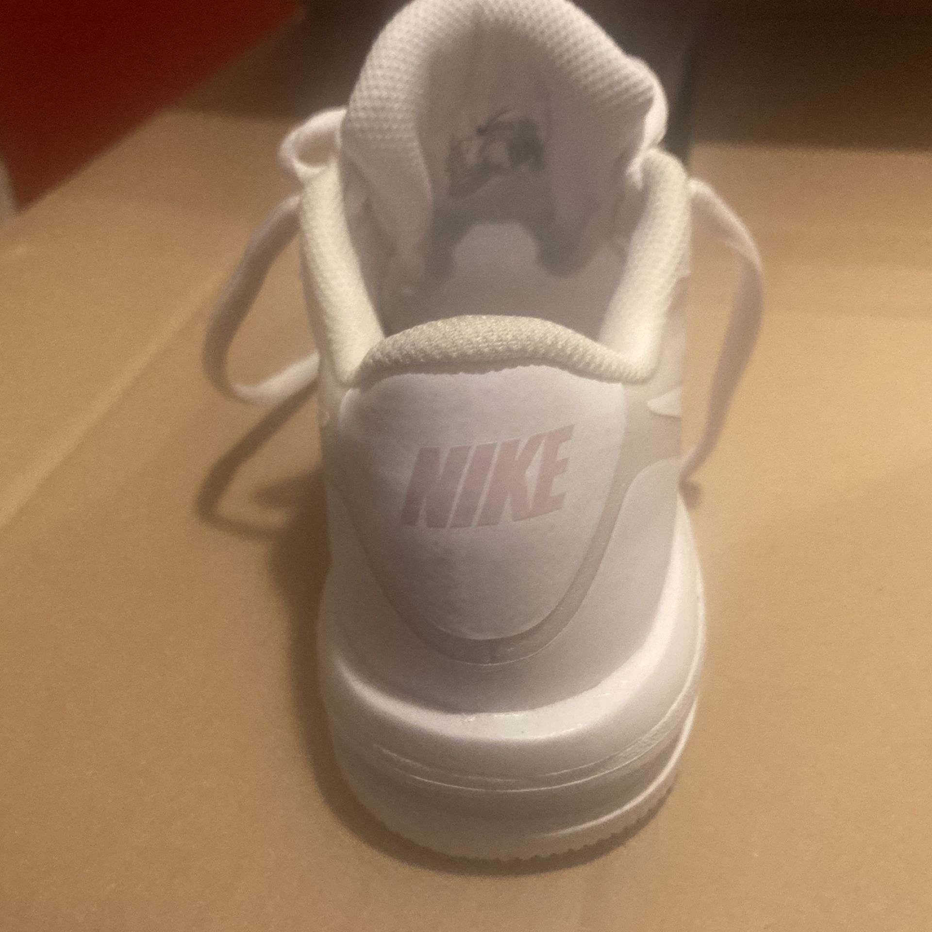 brand new size 6 nike
