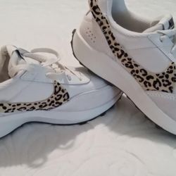 Nike Waffle Debut 
