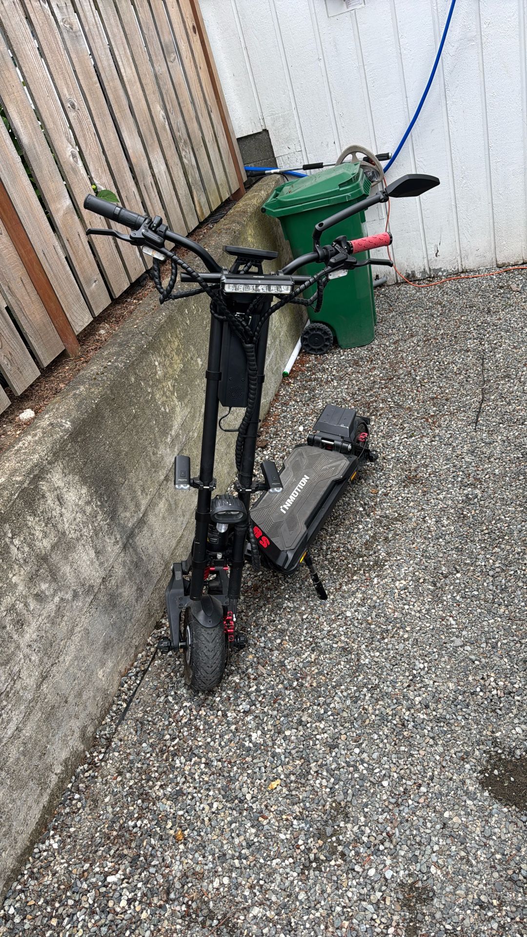 Inmotion RS Electric Standup Scooter E-scooter 68mph Max 70 Mile Range