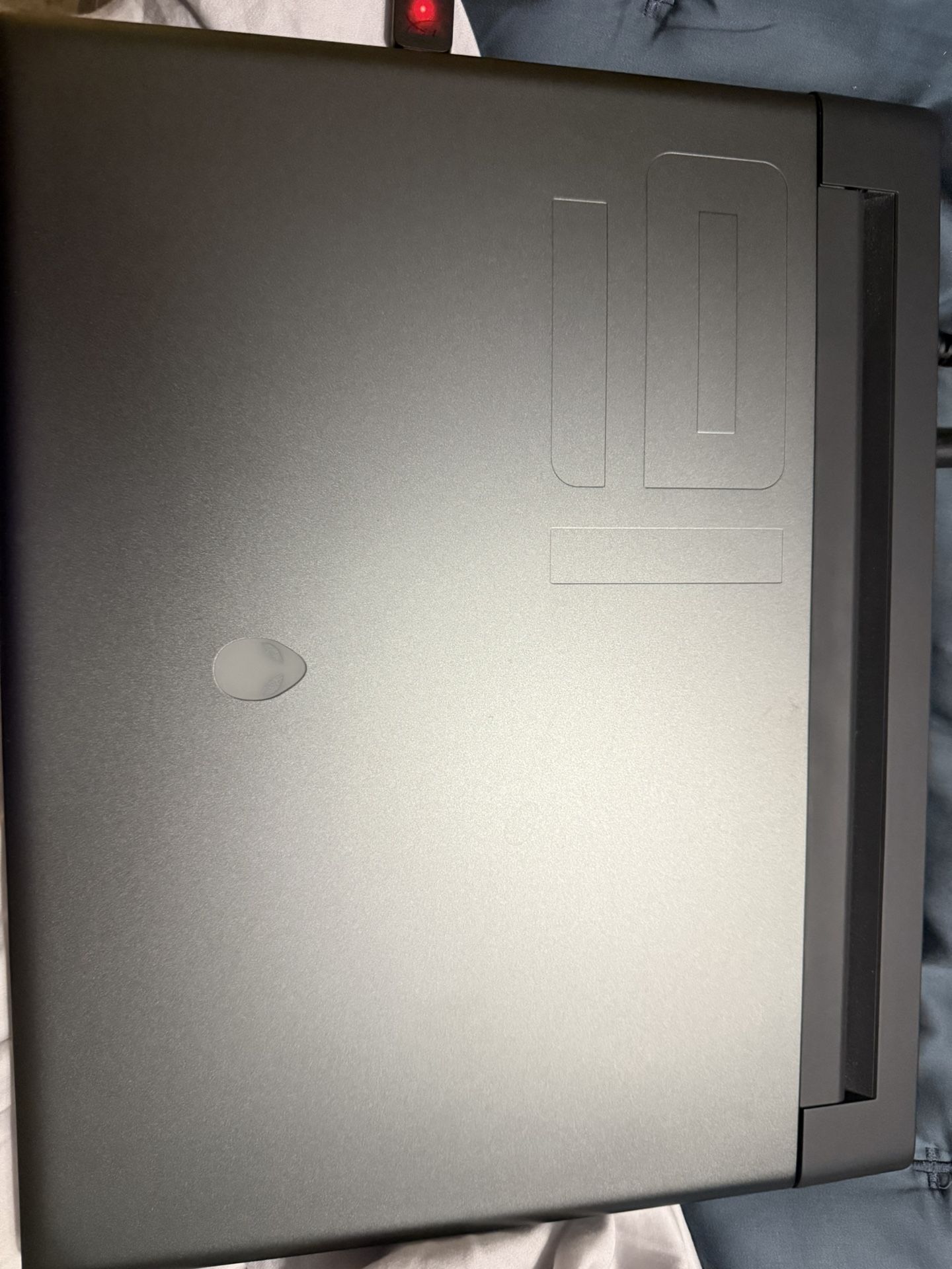 Alienware M16 R1 AMD