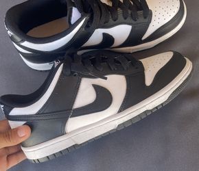 Nike Panda Dunks
