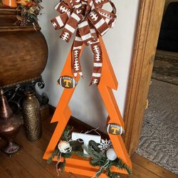 Wooden Tennessee Tree