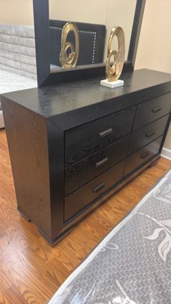 Dresser with mirror