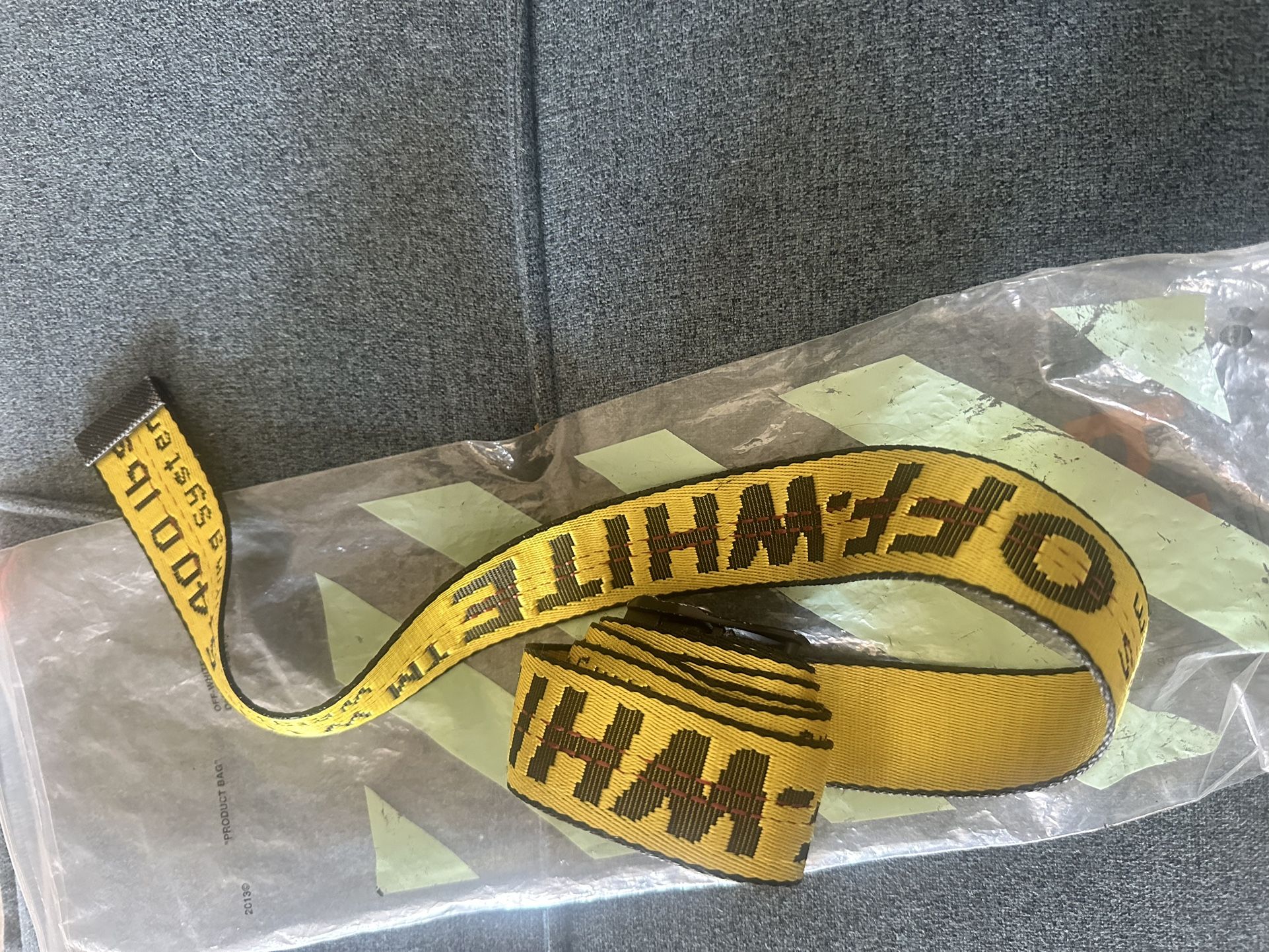 Off White Utility Belt - www.rajagirimanappuram.com