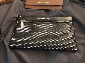 Michael Kors large clutch/wristlet