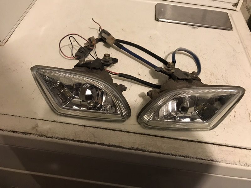 Mazda Millenia fog ligts complete ready to plug & use