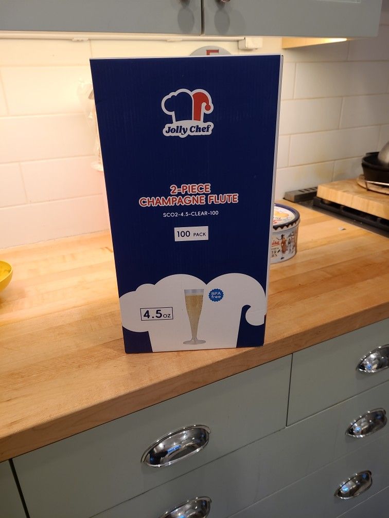 Plastic Champagne Flutes 200