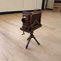 Camera Decorative Piece 