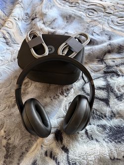 Beats Studio Pro